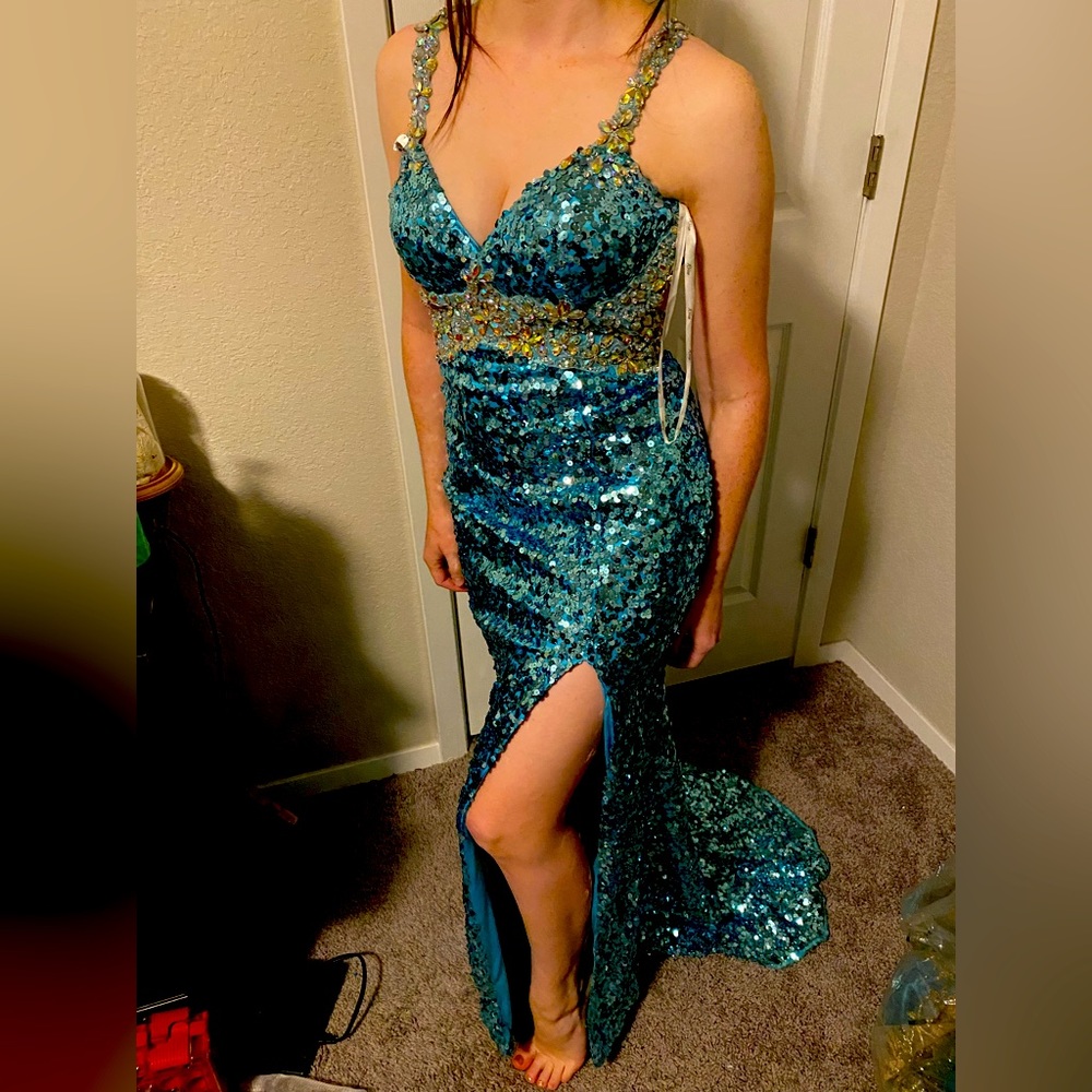 Blue prom dress